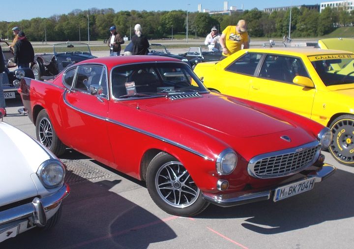 Volvo_P1800_06a.jpg