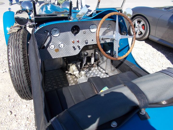 Bugatti_01b.jpg