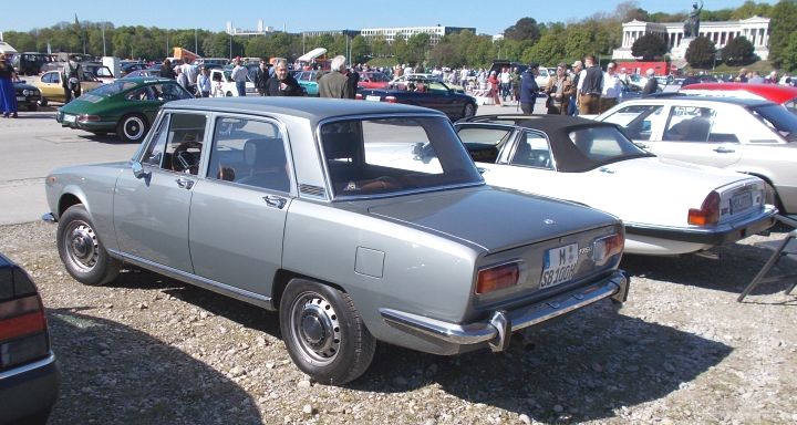 A-R_1750_01b.jpg