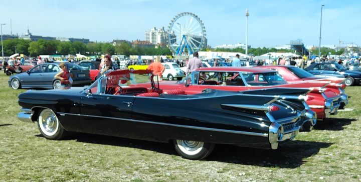 Cadillac_Eldorado_Biarritz_02b.jpg