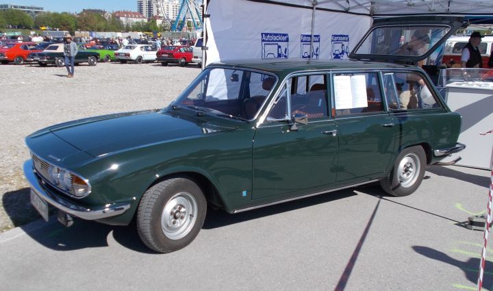Triumph_Stag_Estate_01a.jpg