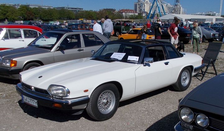 Jaguar_XJS_07a.jpg