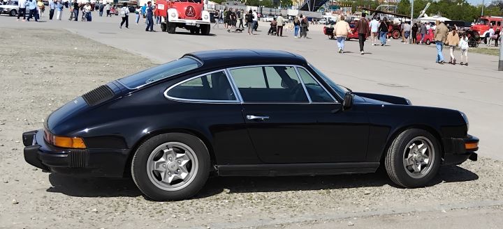 Porsche_911_08a.jpg