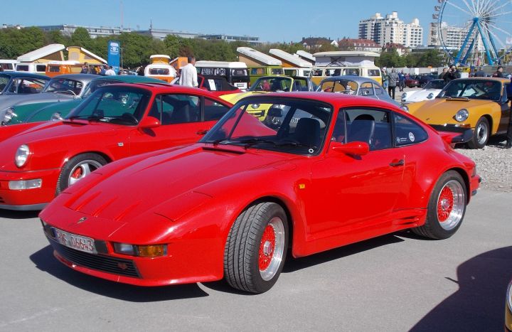 Porsche_911_09a.jpg