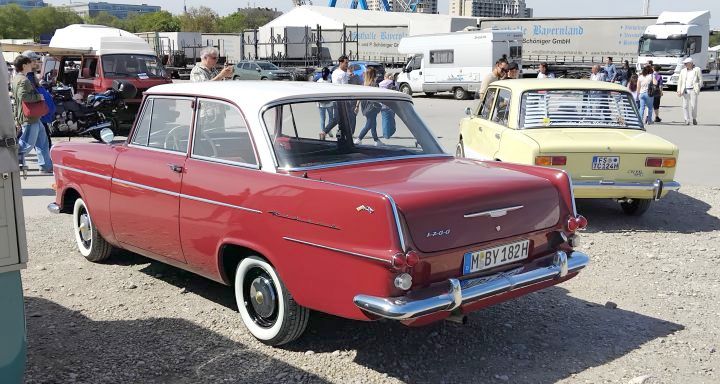 Opel_Rekord_10a.jpg