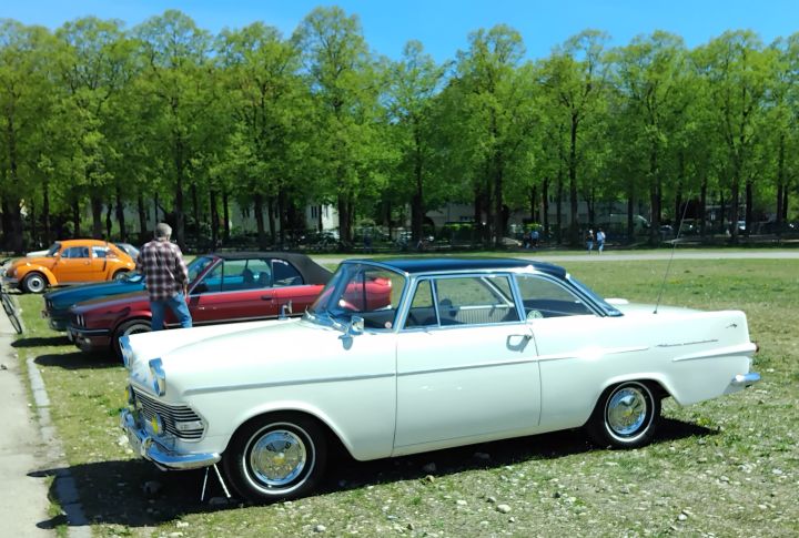 Opel_Rekord_08a.jpg