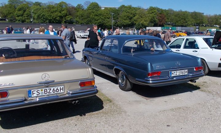 Mercedes_220SE_03a.JPG