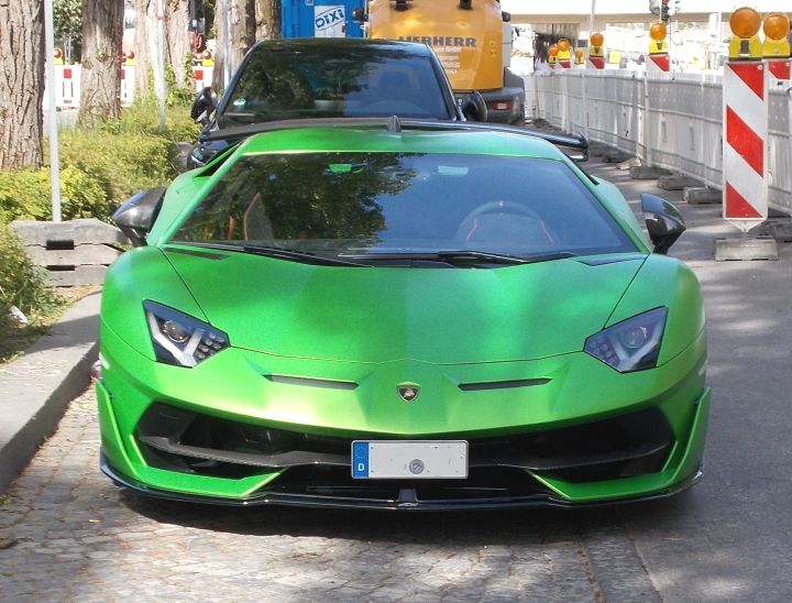 Lambo_Aventador_01d.jpg