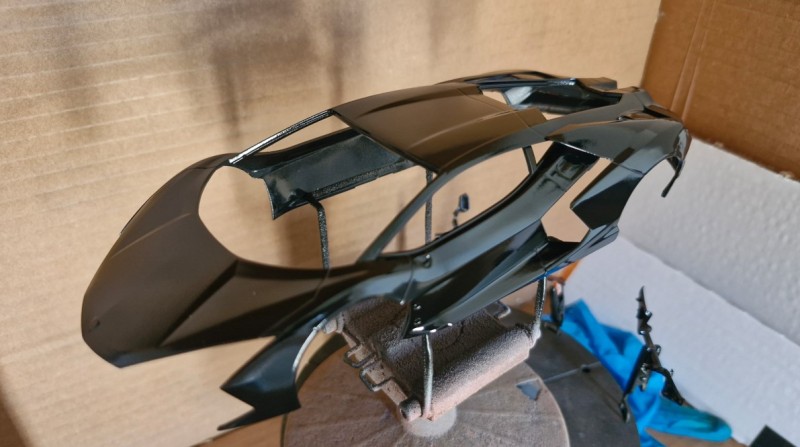 Lambo_schw02.jpg
