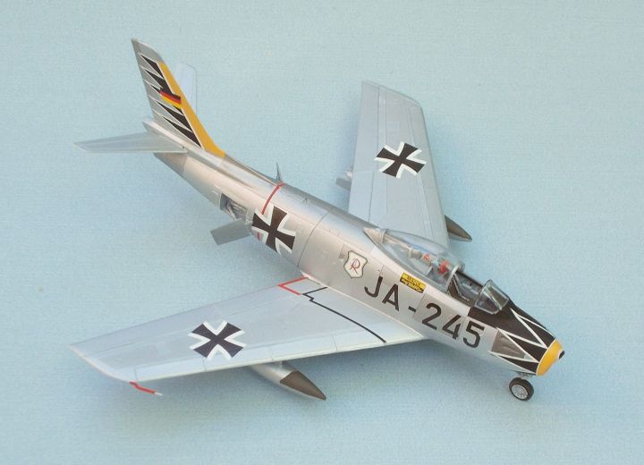 F-86_42.jpg