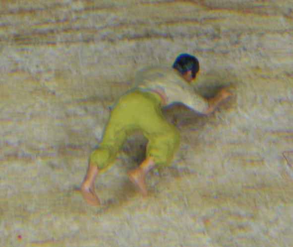 Der Matrose von damals zeigt Hüftfleisch!<br />Das Haar ist zurückgebunden und die Ohren halb frei.