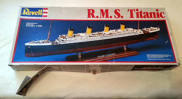 01-schachtel außen.jpg