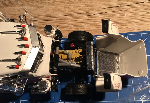 Hier noch eins der letzten Fotos bevor man die Motorhaube nicht mehr ganz öffnen kann.