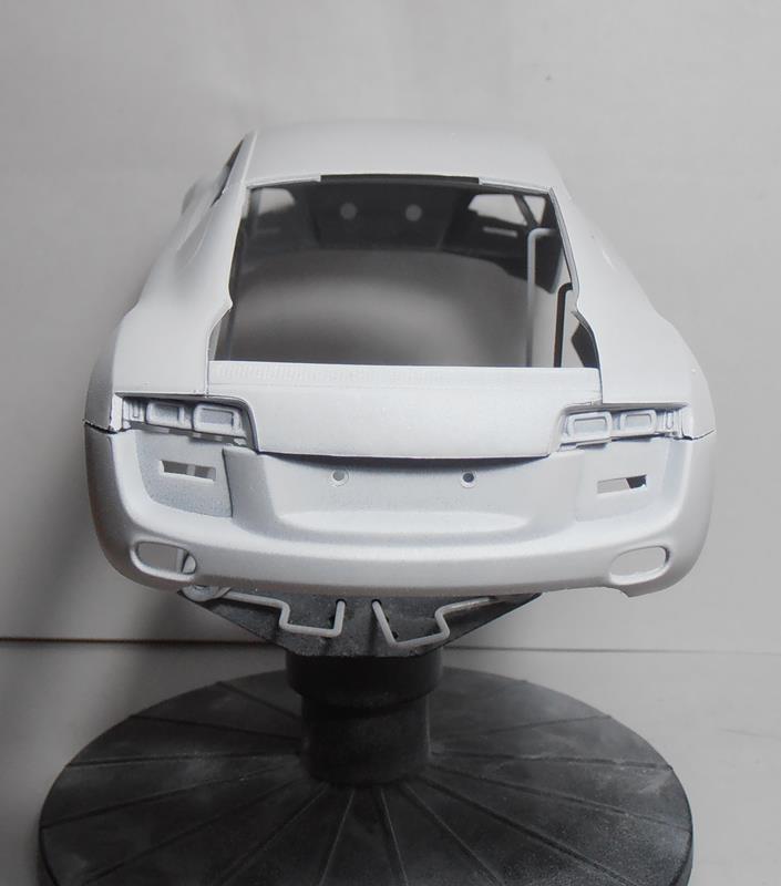 52 Hinten Grundiert.JPG