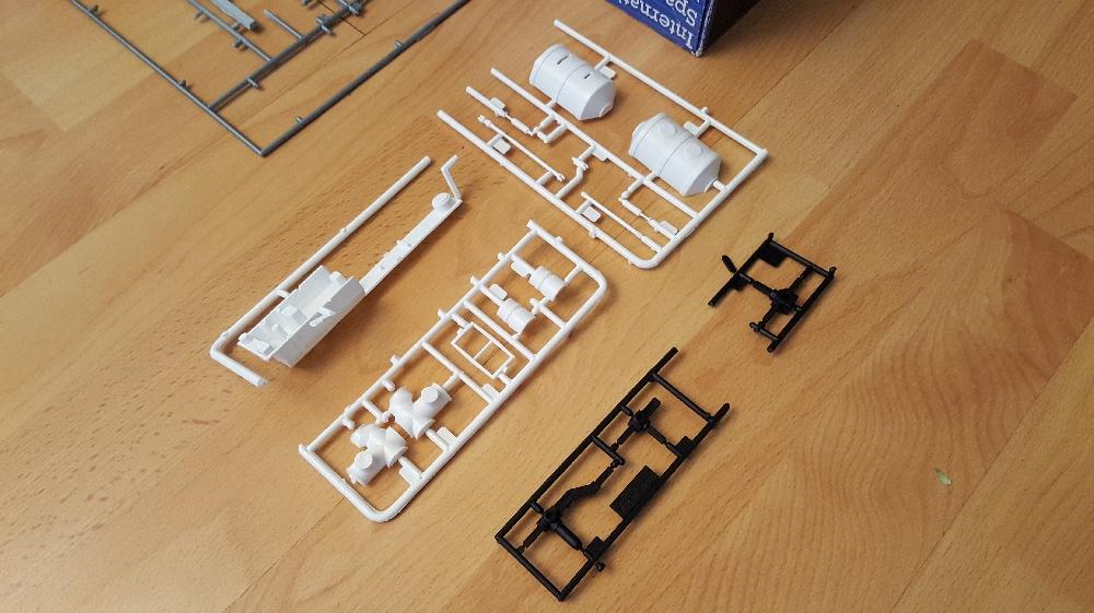 Teile vom Revell Service