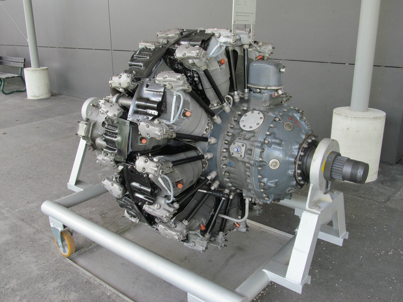 zz_P&W R-2800-CB17 Double Wasp_01.jpg