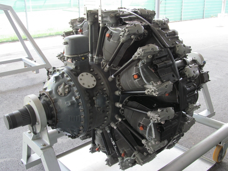 zz_P&W R-2800-CB17 Double Wasp_02.jpg