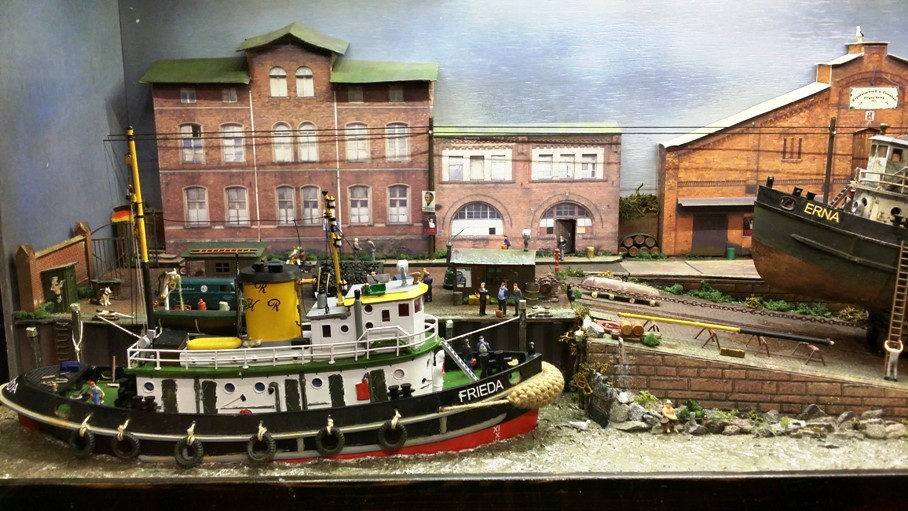 Werft linke Seite "Verwaltung und Ausrüstung"