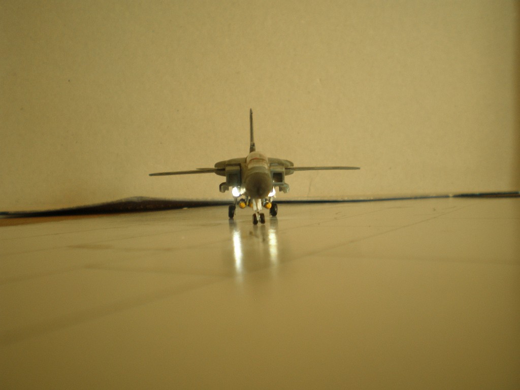 landescheinwerfer   Tornado