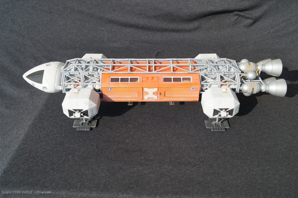 Space1999 Eagle-0010.jpg