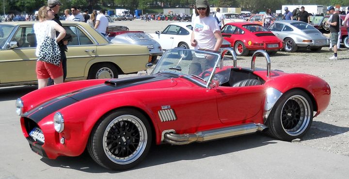 2018_AC_Cobra_02b.jpg
