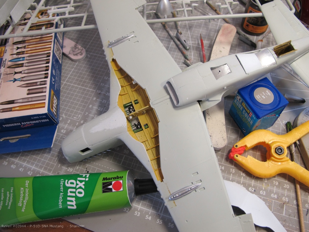 Revell 03944 - P-51 Mustang-0004b.jpg