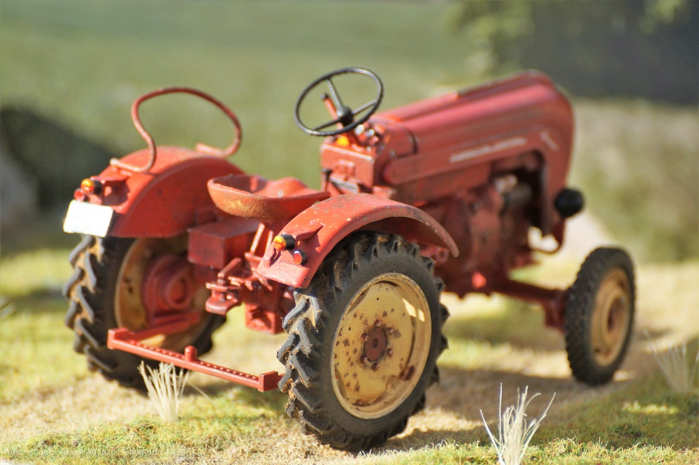 Porsche Junior 108 Traktor 07820-0084.jpg