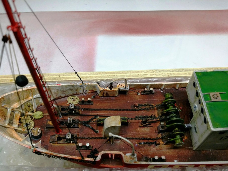 Vorderes Deck mit Ankerwinde