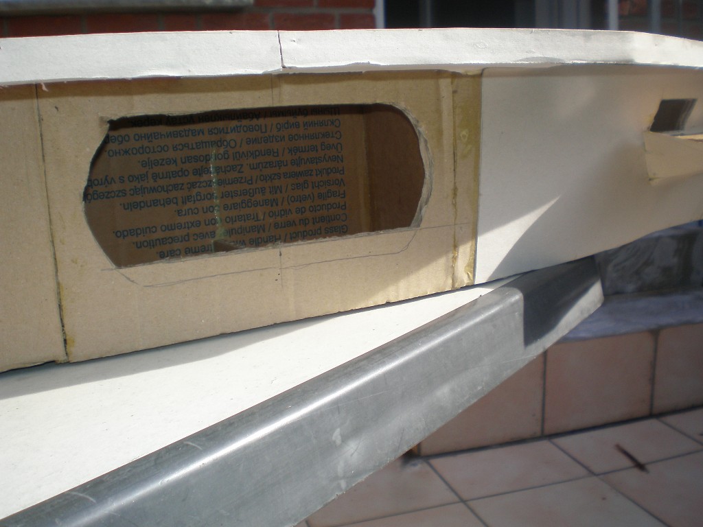 offene Luke  seitlich zur aufnahme von flugzeugen