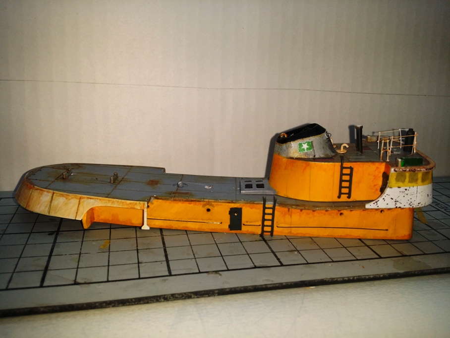 Die Reedereiflagge ist grün, nicht blau