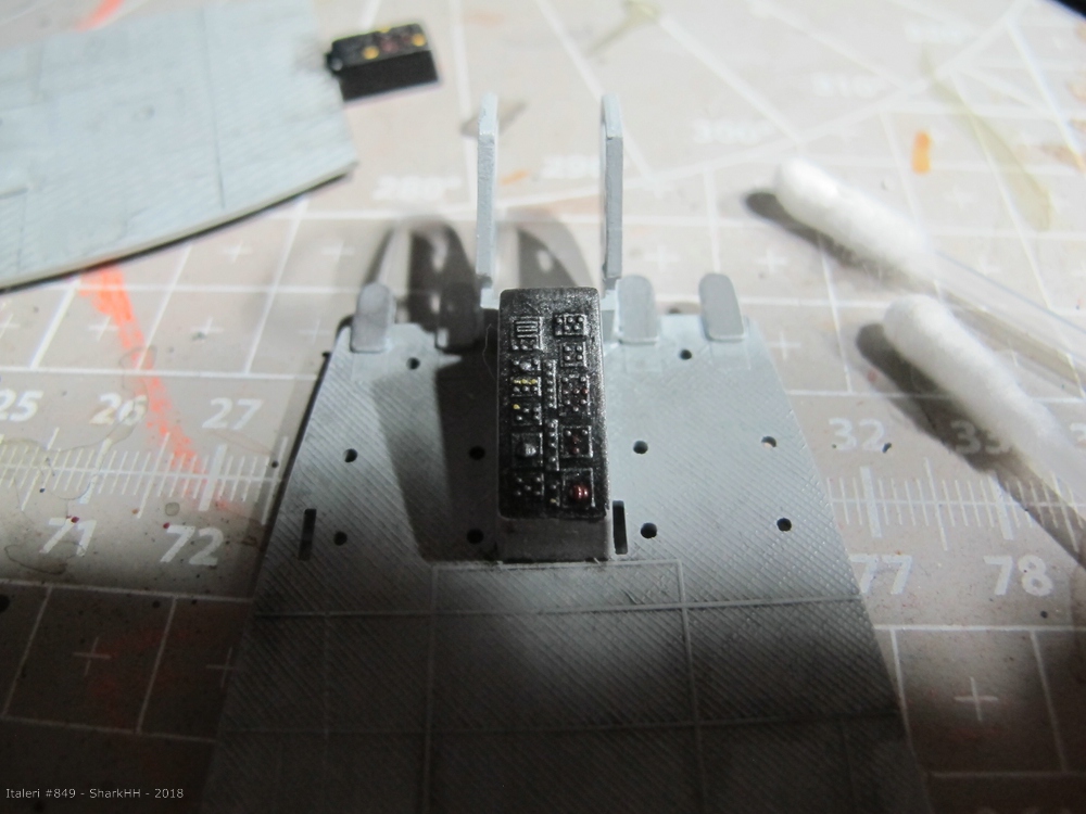 Bell UH-1D Italeri 849 -0016.jpg