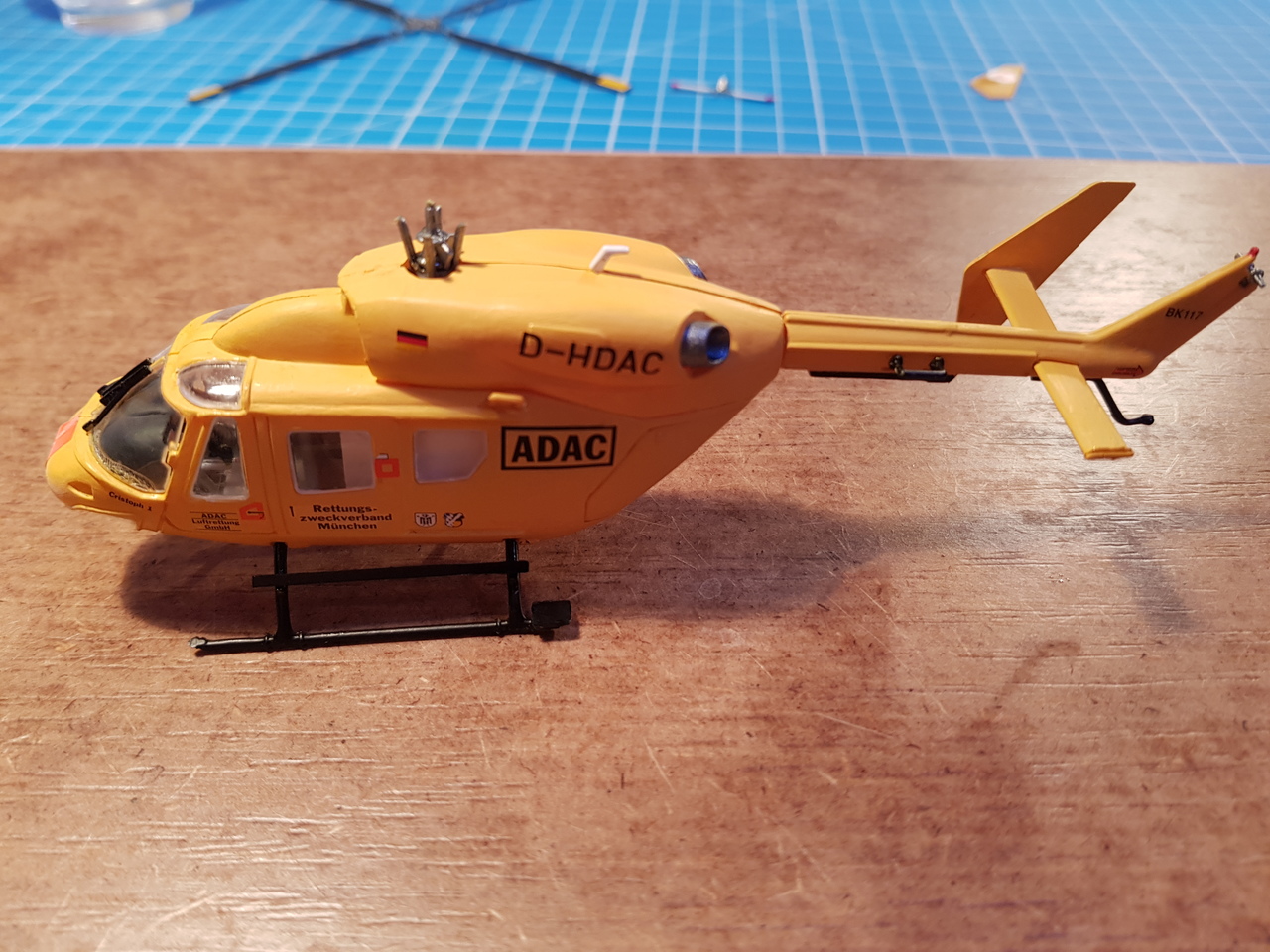 BK 117 ADAC Decals_seite_2.jpg