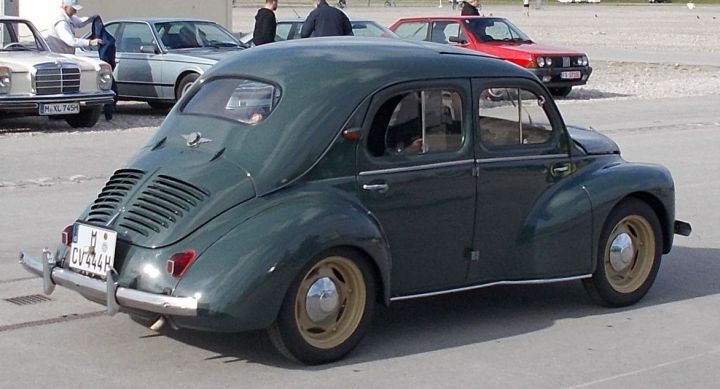 2019_Renault_4CV_01b.jpg