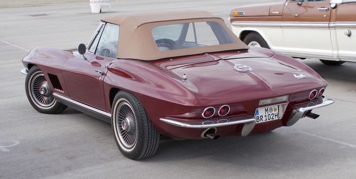 2019_Corvette_02b.jpg