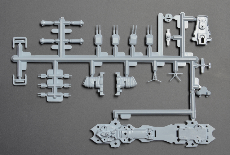 16 Bausatzteile.jpeg