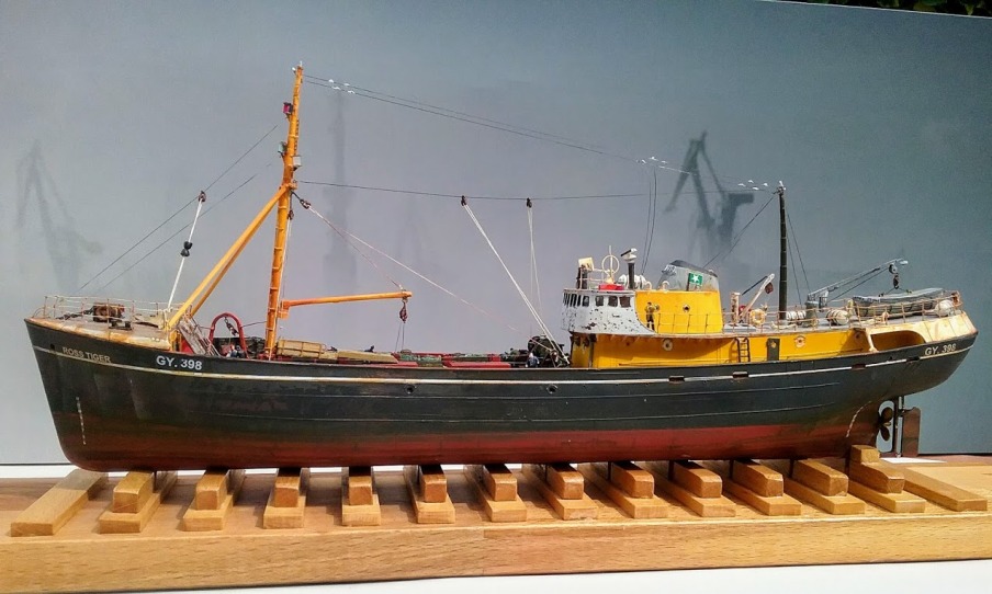 "Ross Tiger Backbordseite"