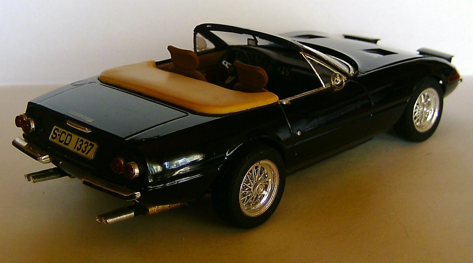 Ferrari 365 GTS4 (8).JPG