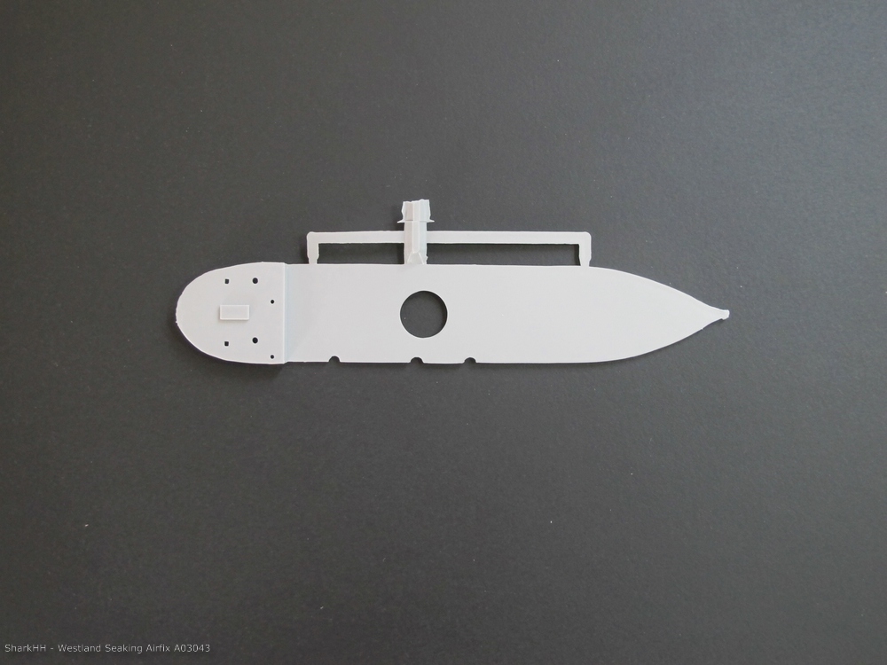 AIRFIX A03043_Westland_Seaking_MK43-007.jpg