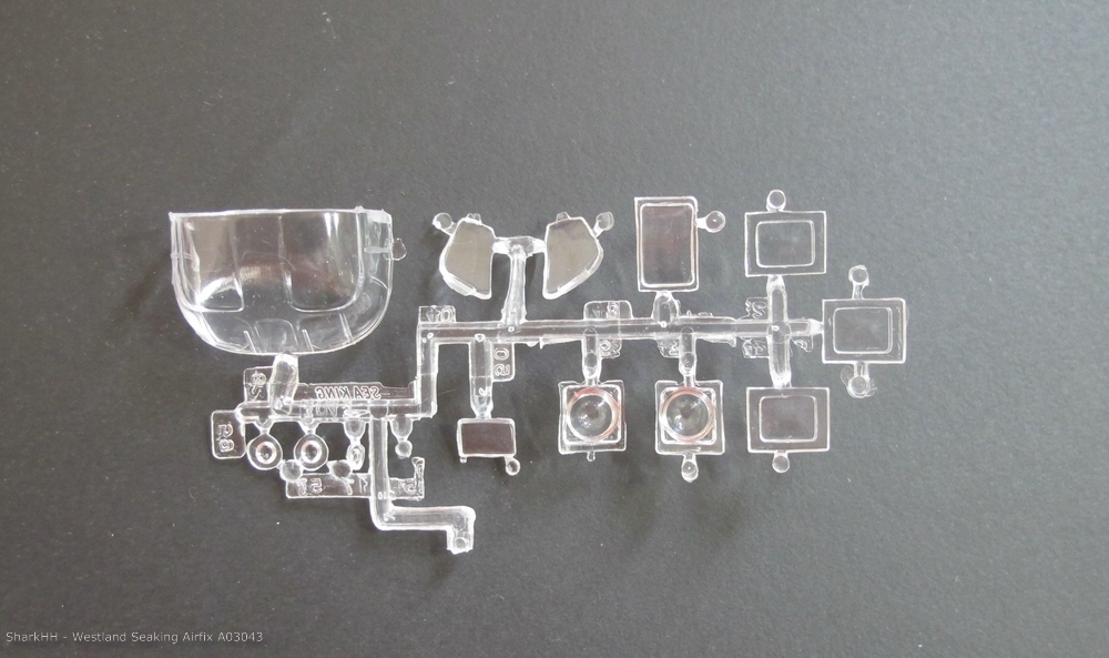 AIRFIX A03043_Westland_Seaking_MK43-008.jpg