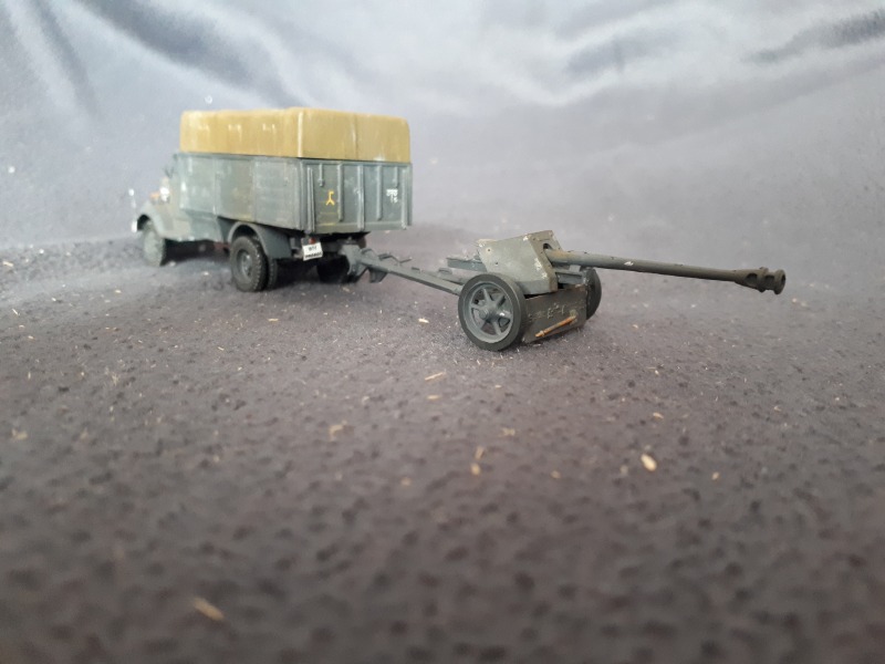 opel-blitz-3-tonner-mit-pak-40-airfix-1.jpg