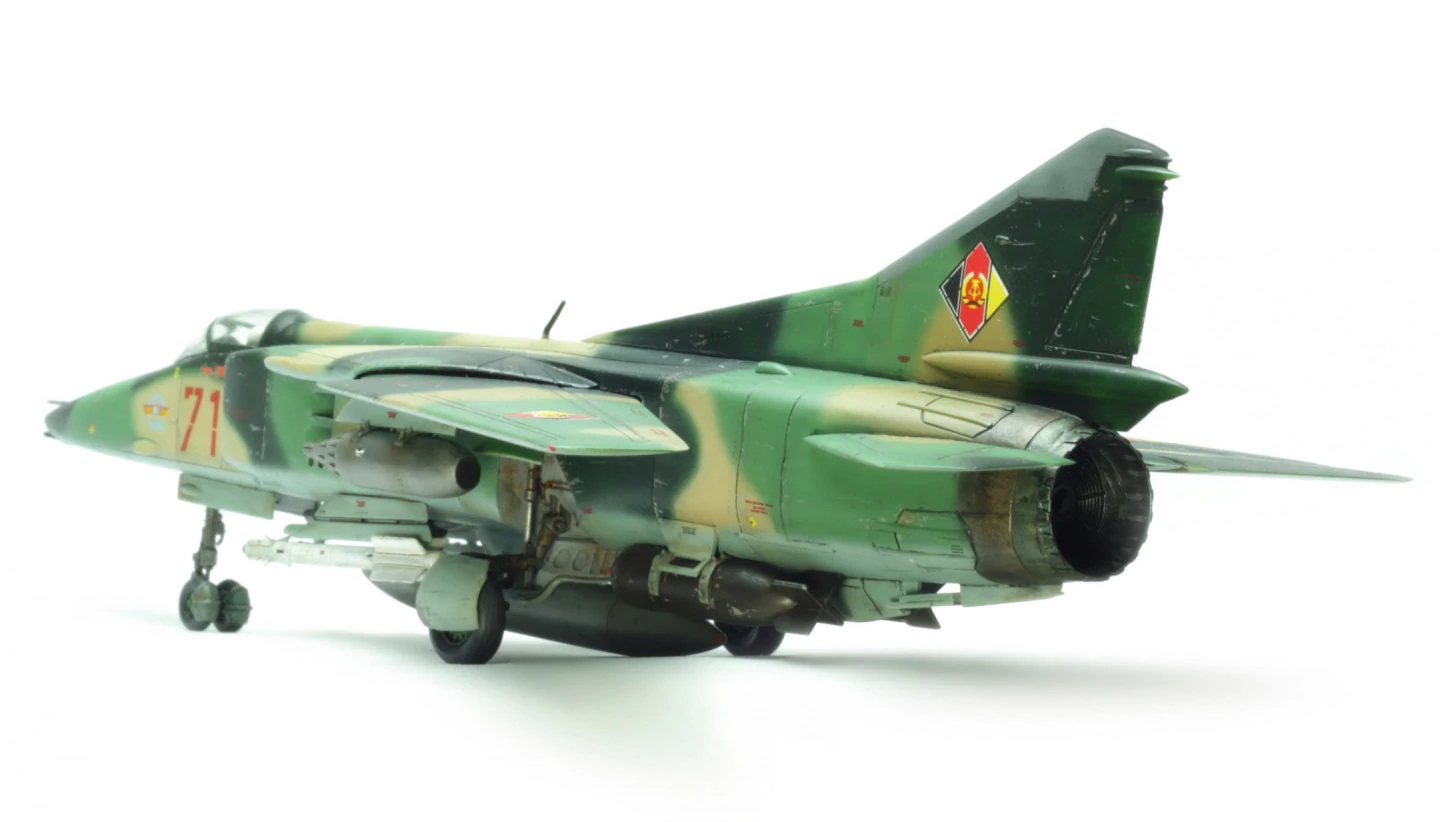 MiG-27_001.jpg