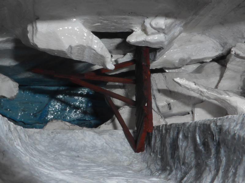 Brücke in der Spalte, der Glanz der Wände genial...