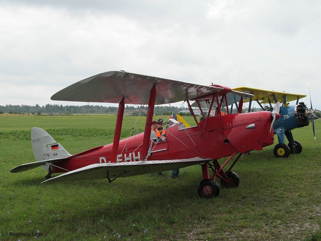 FF_D-EHHT De Havilland DH-82 Tiger Moth_01.jpg