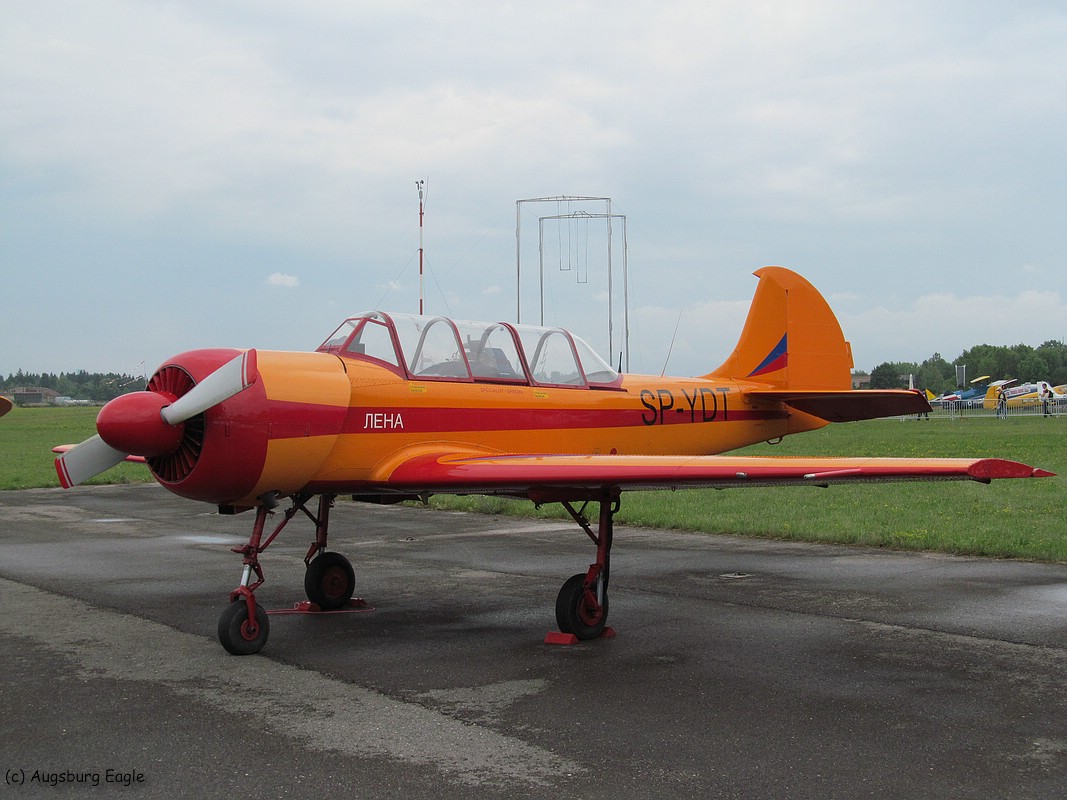 FF_SD-YDT Yak-52.jpg