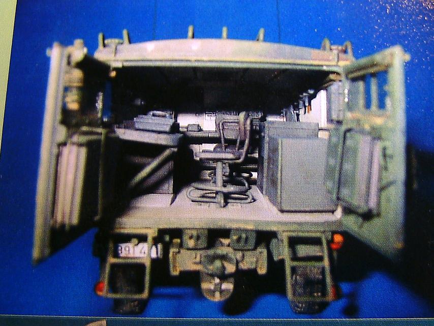 Bild eines "serienmässigen" Funkkoffers von der Verpackung.<br />So sah auch der 2. Koffer unseresZuges aus