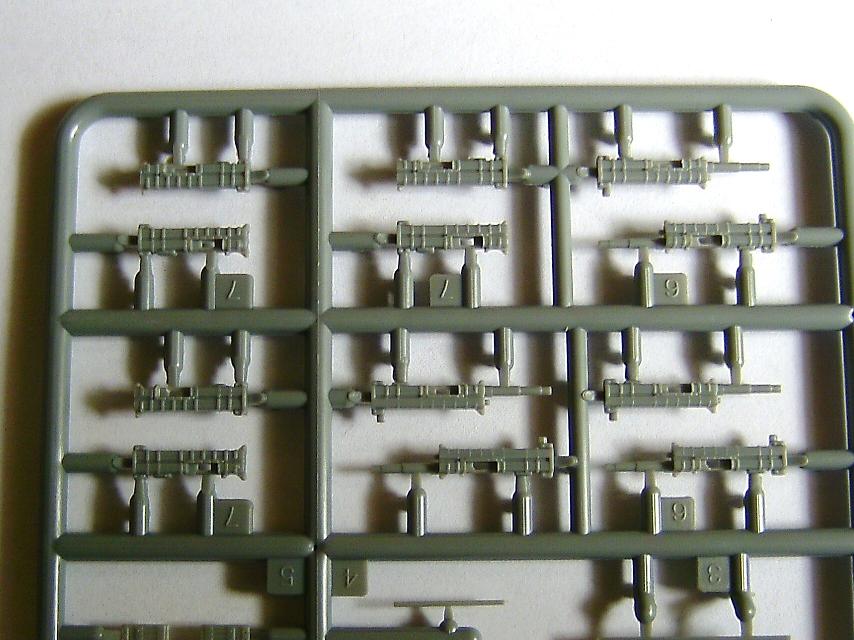 Die Hauptbewaffnung fast sämtlicher Varianten: Die sog. "Presslaufthämmer"