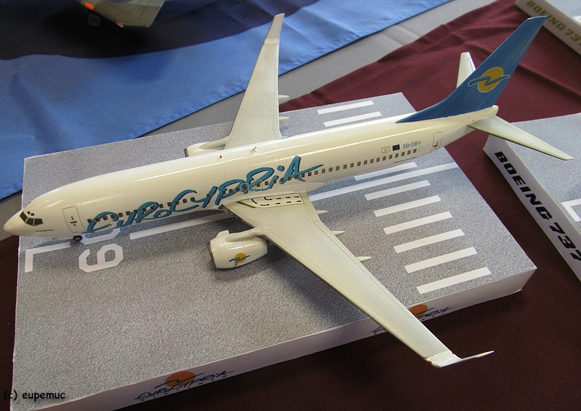 FF_B737-800 1-144_01.jpg