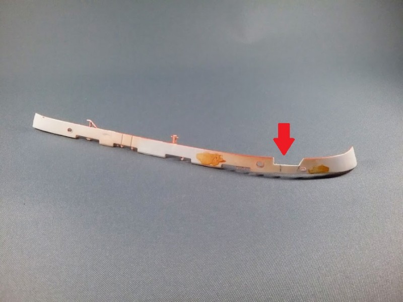 17. Bordwand mit Ausschnitt.jpg