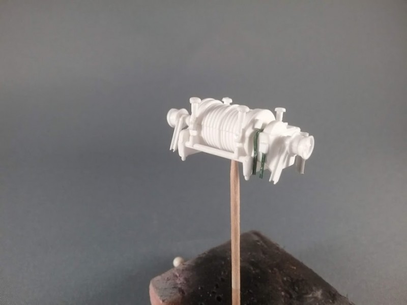 64. Hydraulikleitungen starr andere Seite.jpg