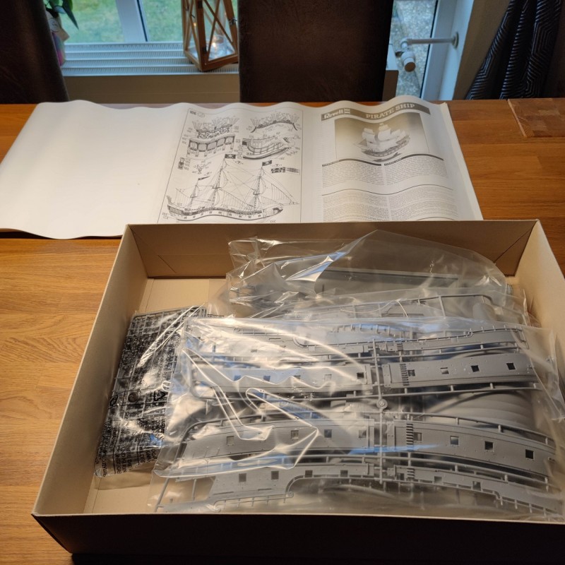 Revell Pirate Ship 2.jpg